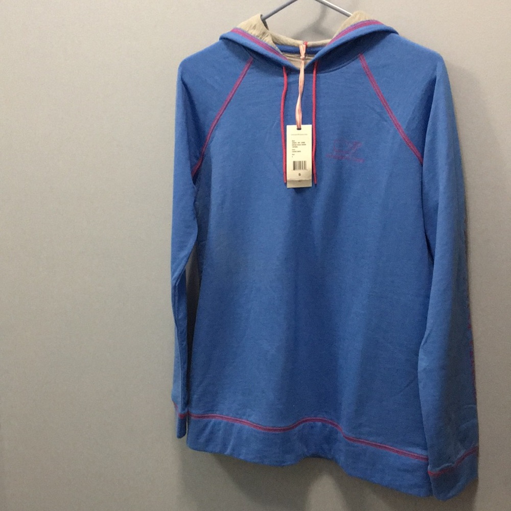 Vineyard Vines shirt/ sweatshirt